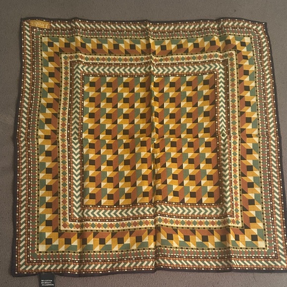 Drake’s Geometric Patterned Pocket Square - Picture 6 of 10